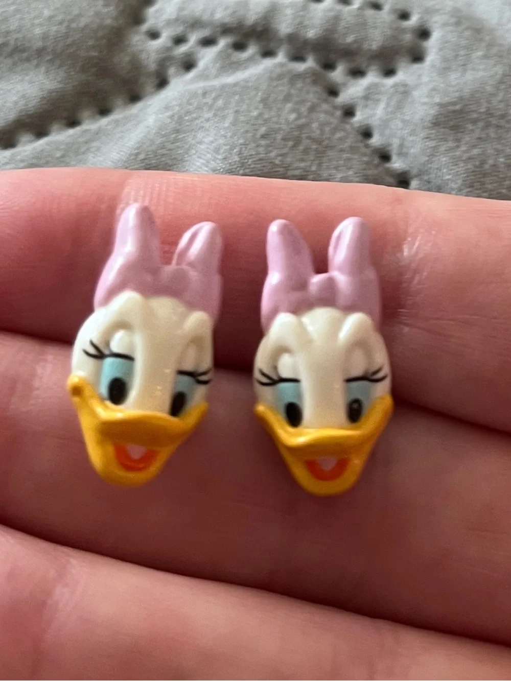 Vintage 90s Disney Daisy Duck Stud Earrings Plastic Molded Face Novelty
